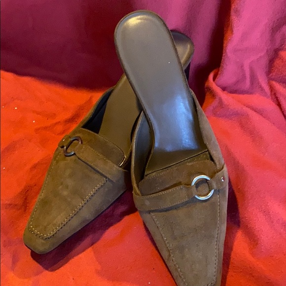 Mules - Picture 1 of 5